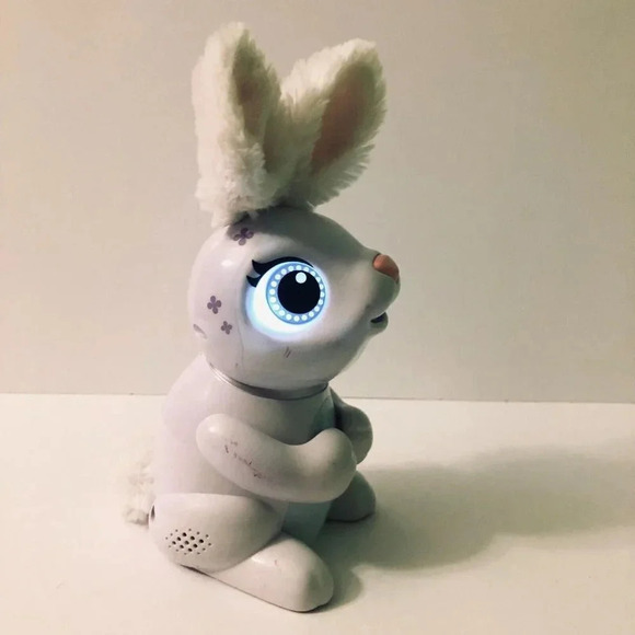 Spin Master Zoomer Hungry Bunnies Shreddy  White Interactive Bunny Rabbit - Picture 4 of 15